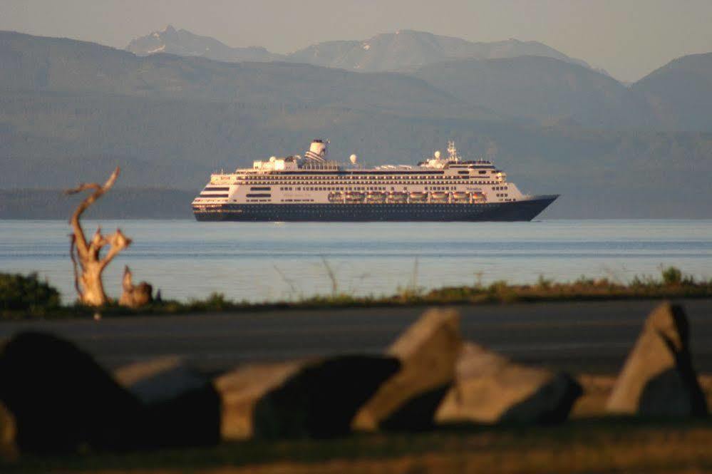 Oyster Bay 3* Campbell River